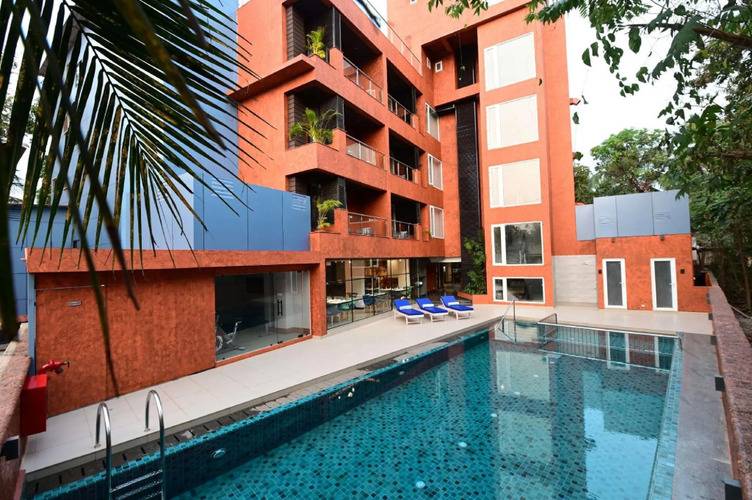 Golden Tulip Vagator