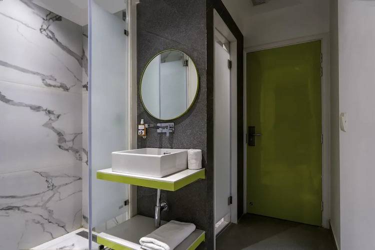 Le Roi Express Paharganj