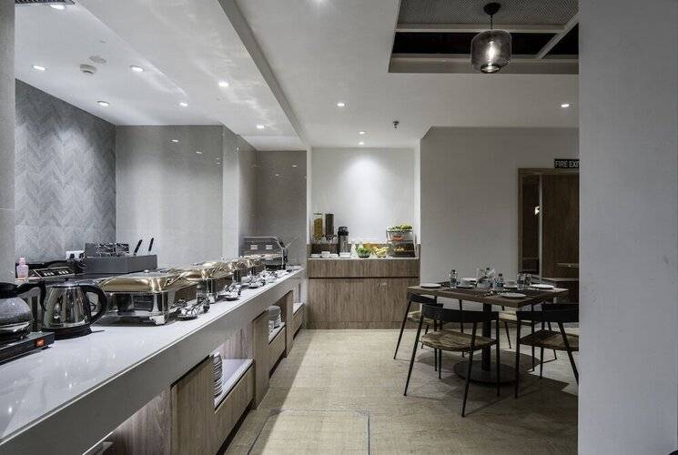 Le Roi Express Paharganj