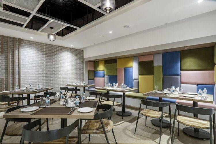 Le Roi Express Paharganj