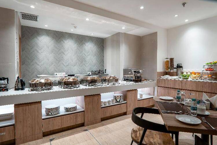 Le Roi Express Paharganj