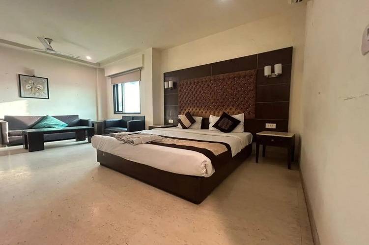 The Metropolis Guest House Near Rk Ashram Metro Station