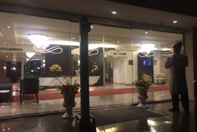 Deventure Sarovar Portico Kapashera