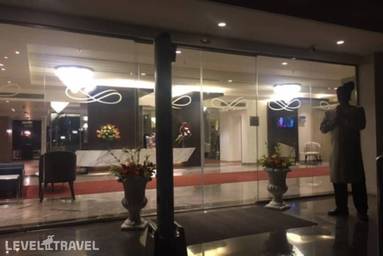 фотографии отеля Deventure Sarovar Portico Kapashera в Индия(Нью-Дели) - фото №19