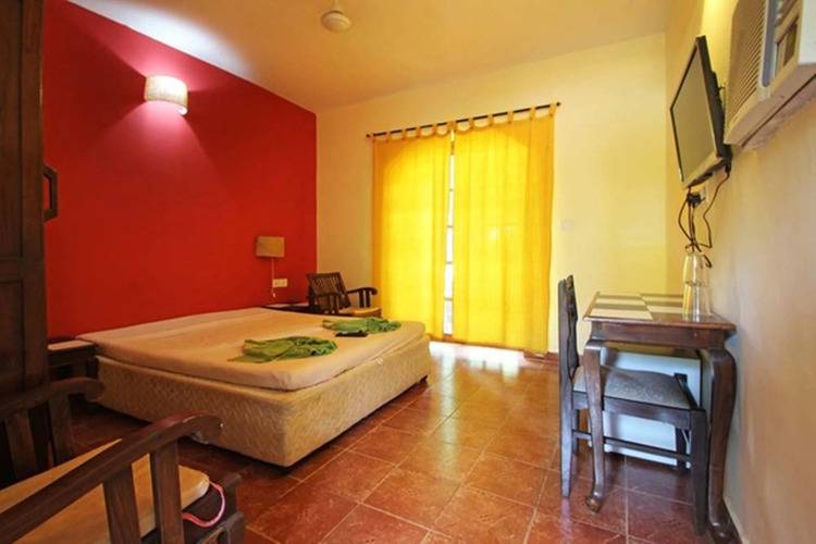 Sea Breeze Beach Resort Candolim