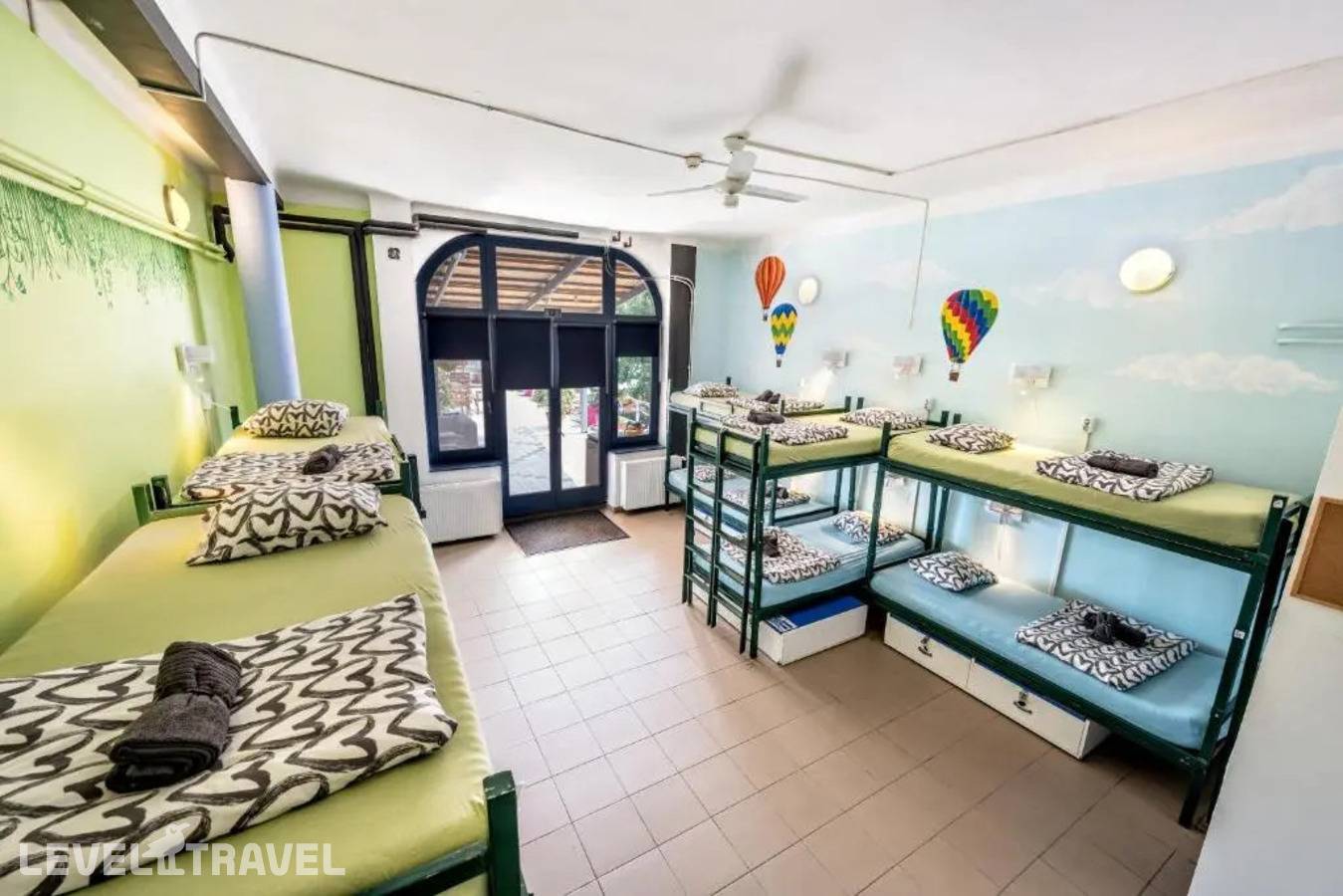 фотографии отеля Island Hostel - Adults Only в Венгрия(Будапешт) - фото №12