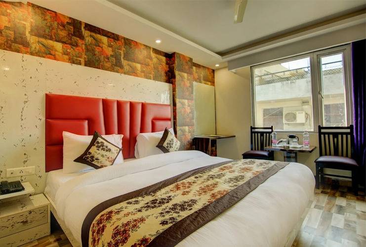 Hotel Smart Signature
