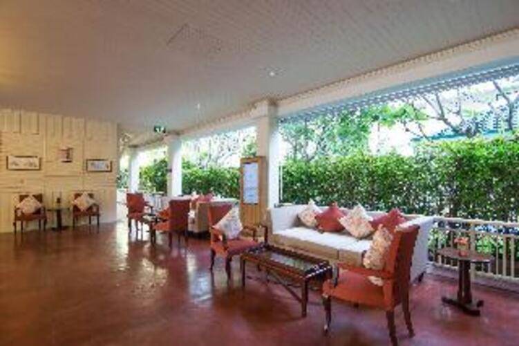 Kalanan Riverside Resort