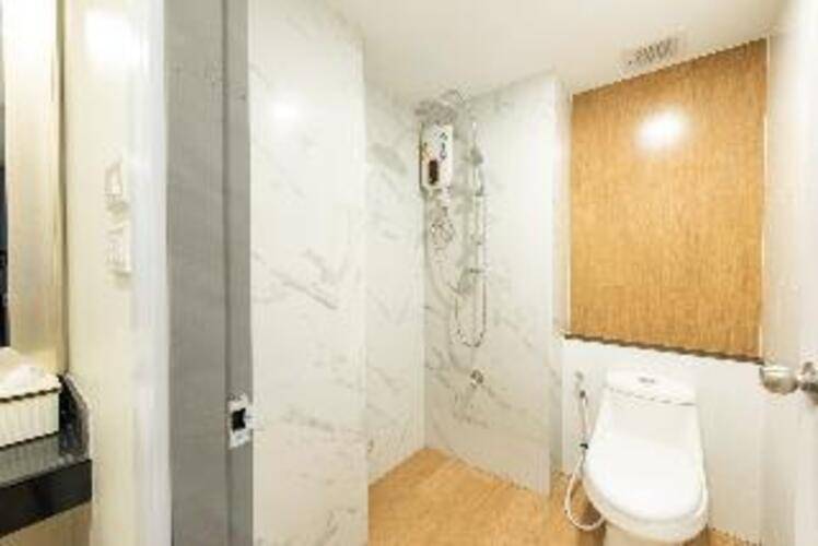 Metro Hotel Ratchada 36 By Zuzu