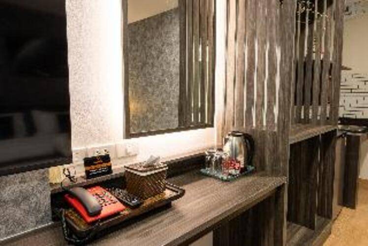 Metro Hotel Ratchada 36 By Zuzu