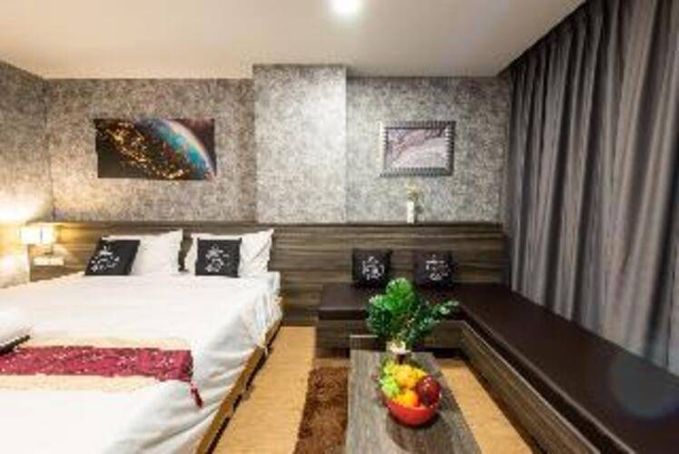 Metro Hotel Ratchada 36 By Zuzu