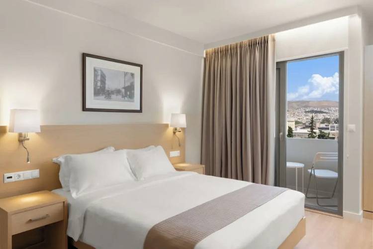 Gallery Central Piraeus Port