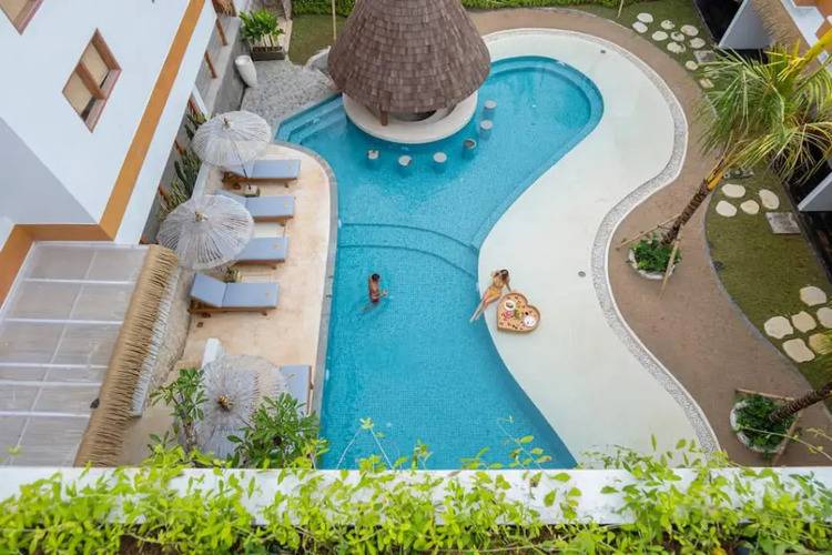 Roomates Surf Camp Canggu By Ini Vie Hospitality