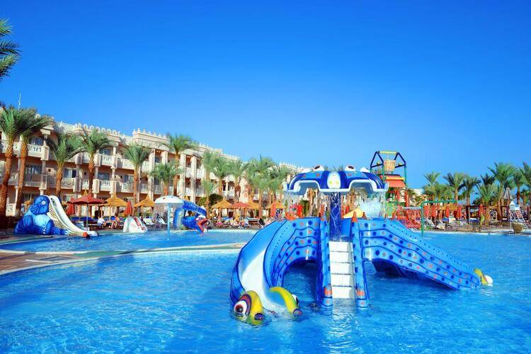 Royal Lagoons Resort & Aqua Park