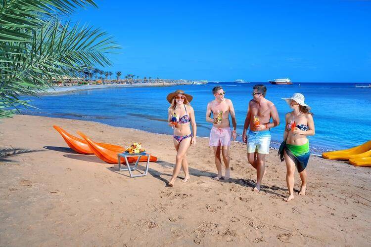 Royal Lagoons Resort & Aqua Park