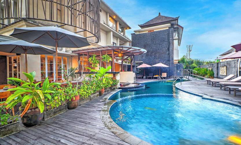 Palette Signature Hotel