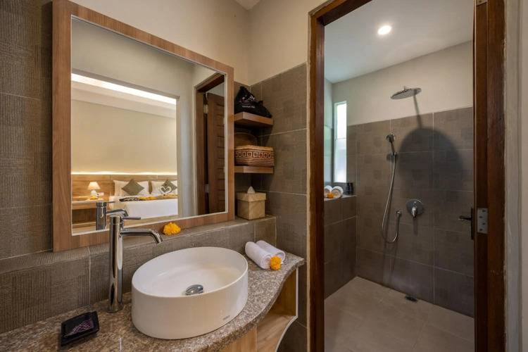 Tapa Tepi Kali By Pramana