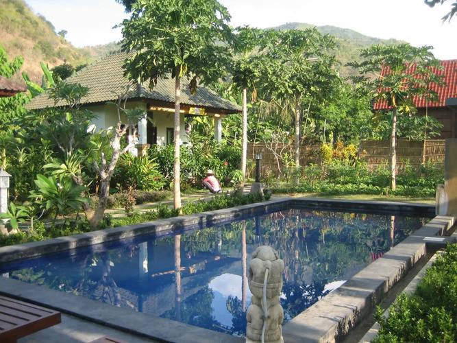 Amed Harmony Cafe And Bungalows