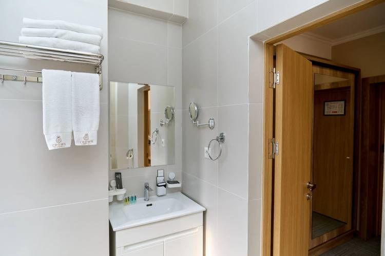 Crown Hotel Bishkek Hotel