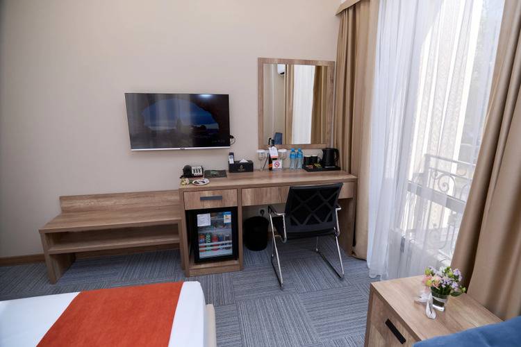 Crown Hotel Bishkek Hotel