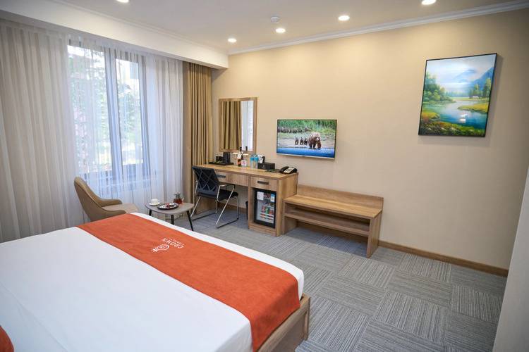 Crown Hotel Bishkek Hotel