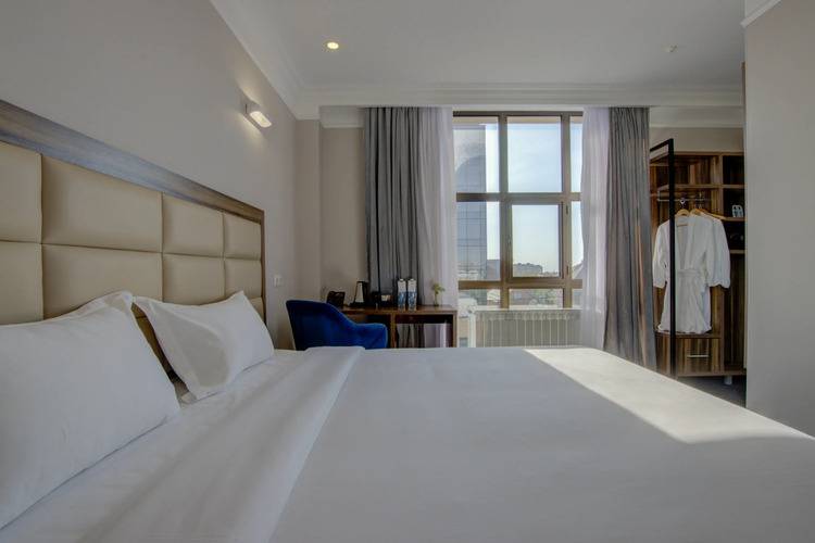 Resident Hotel