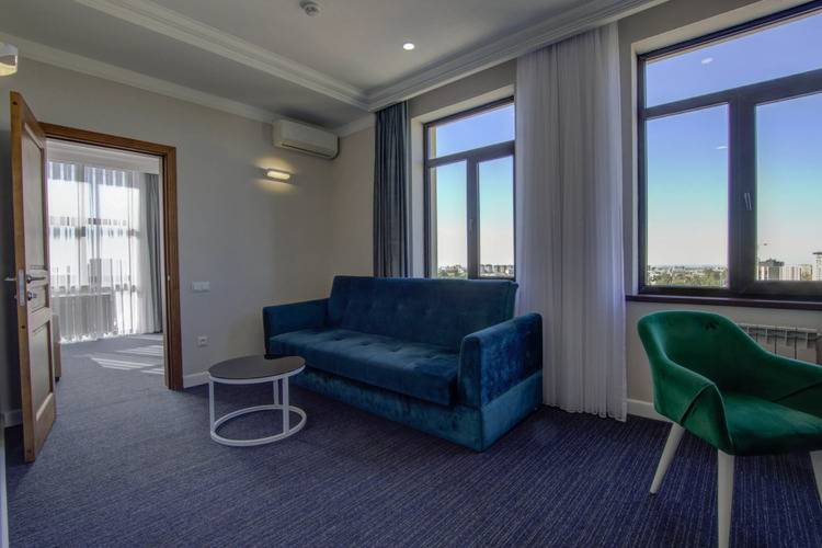 Resident Hotel