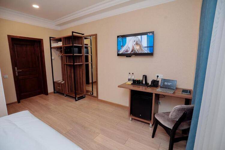 Resident Hotel