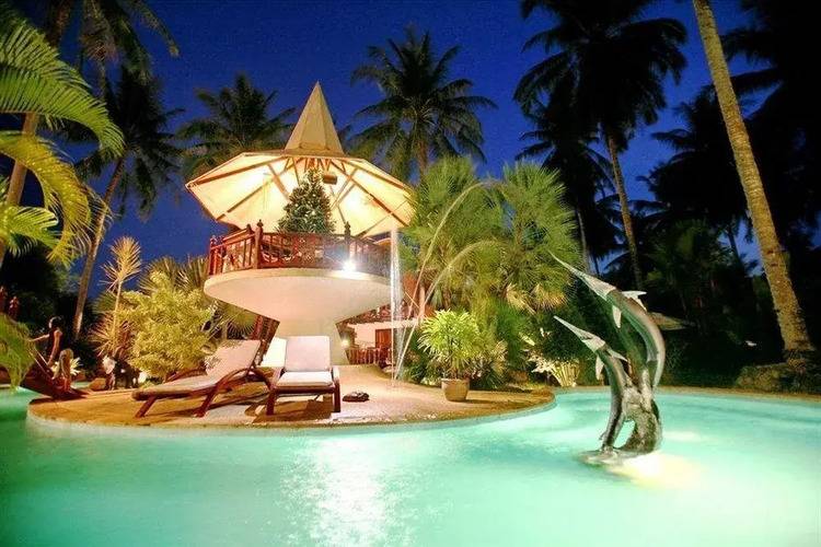 Coco Palace Resort