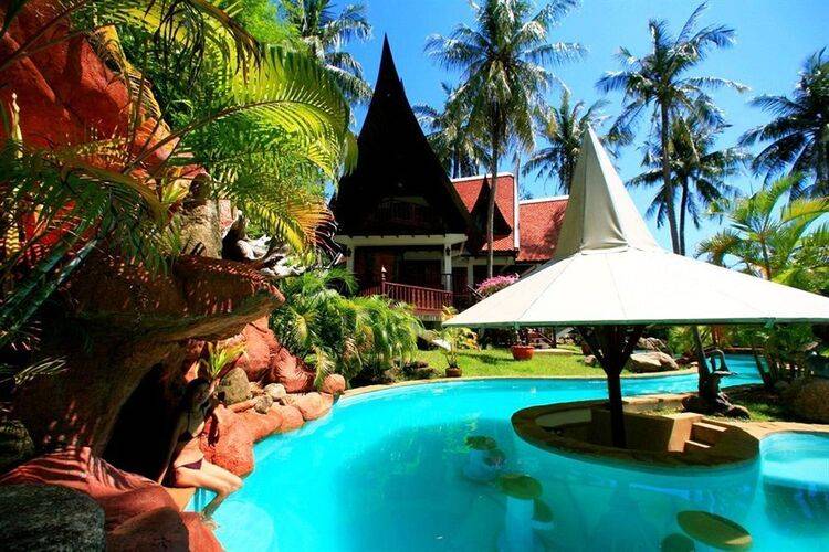 Coco Palace Resort