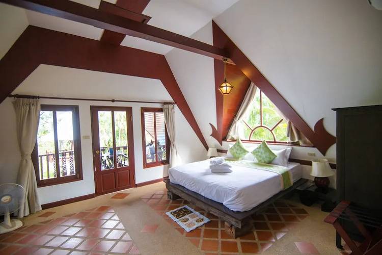 Coco Palace Resort