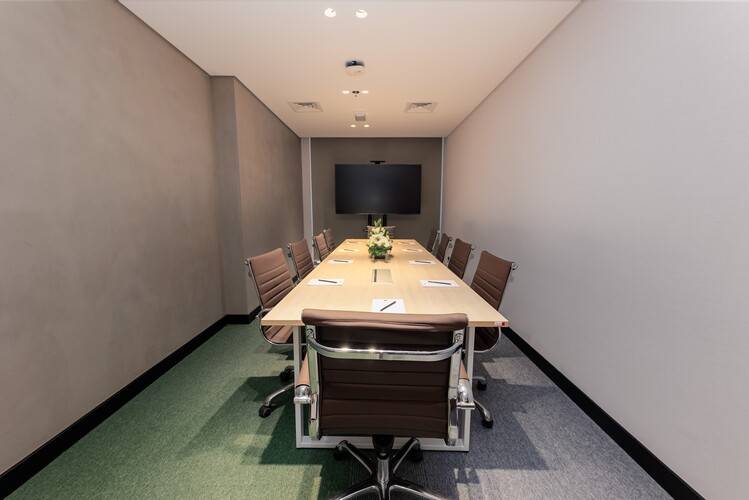 Holiday Inn Dubai Village Circle