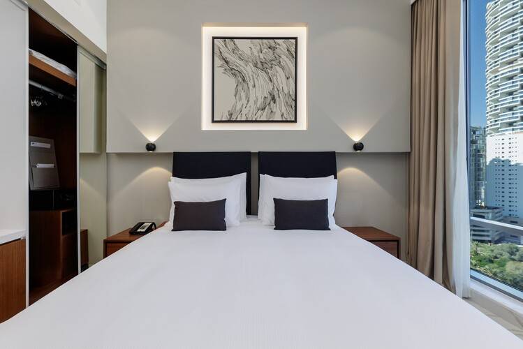 Holiday Inn Dubai Village Circle