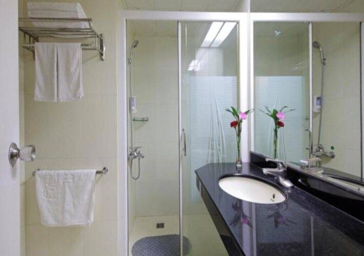 Ln White House Hotel