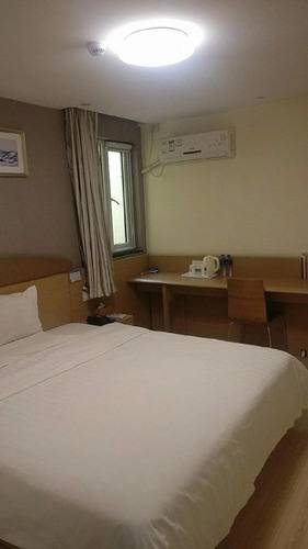 7 Days Inn Guangzhou Baiyun Yongtai Metro 2nd Branch