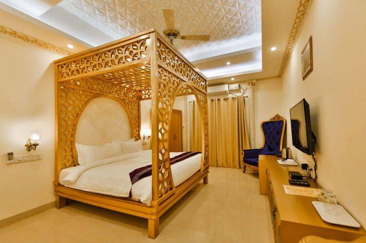 Emperor Resort & Spa