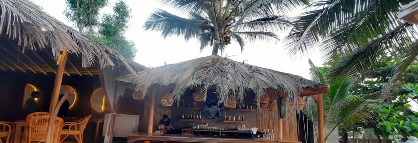 Sinq Beach Morjim