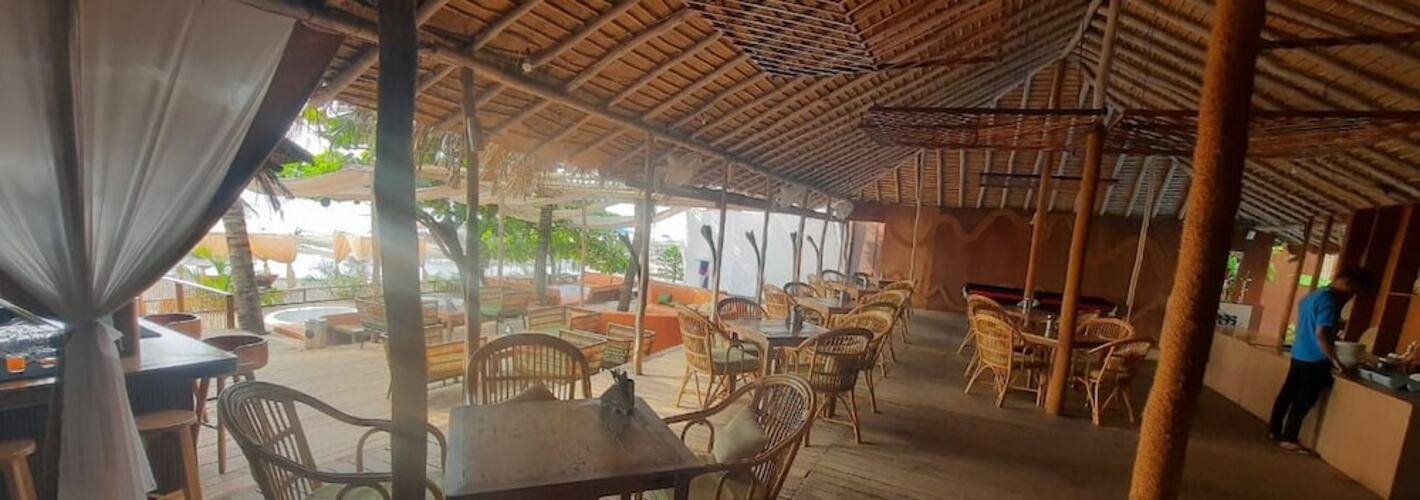 Sinq Beach Morjim