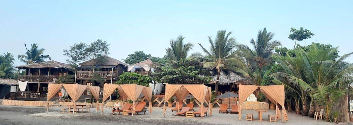 Sinq Beach Morjim