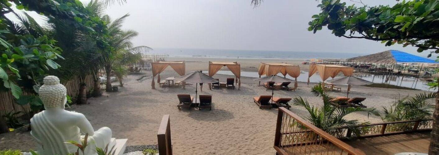 Sinq Beach Morjim
