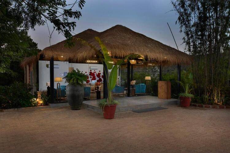 Larisa Hotel & Resort