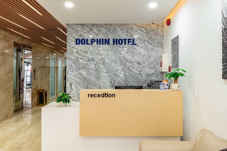 Dolphin Hotel