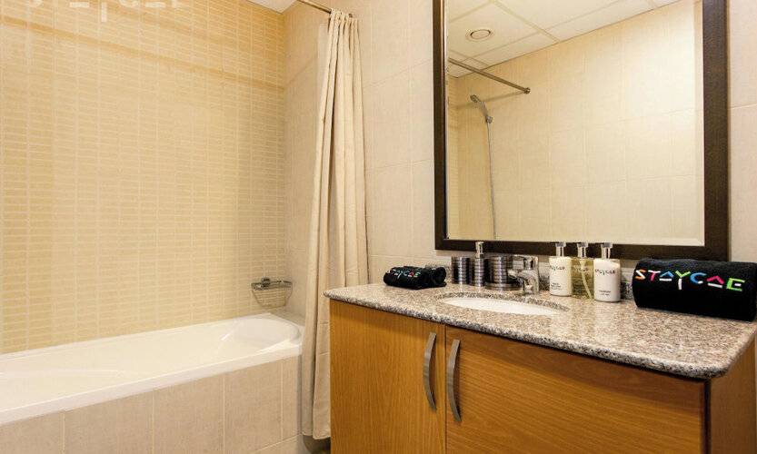 Staycae Holiday Homes - Suburbia