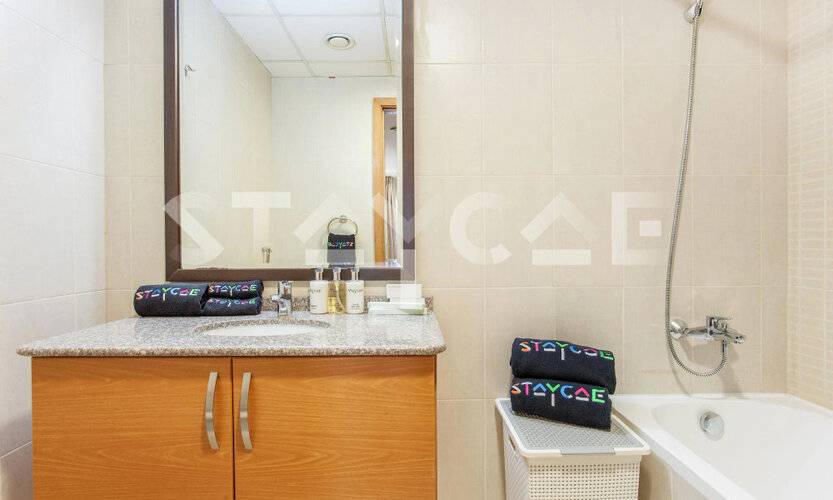 Staycae Holiday Homes - Suburbia