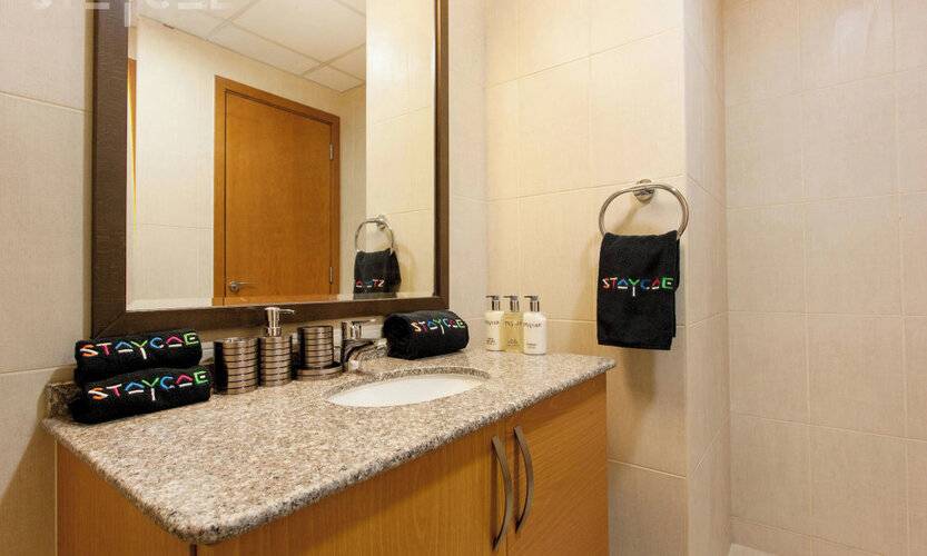 Staycae Holiday Homes - Suburbia