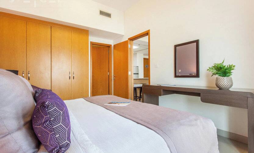 Staycae Holiday Homes - Suburbia