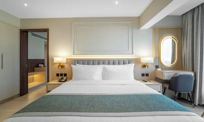 Grand Ambassador Hotel