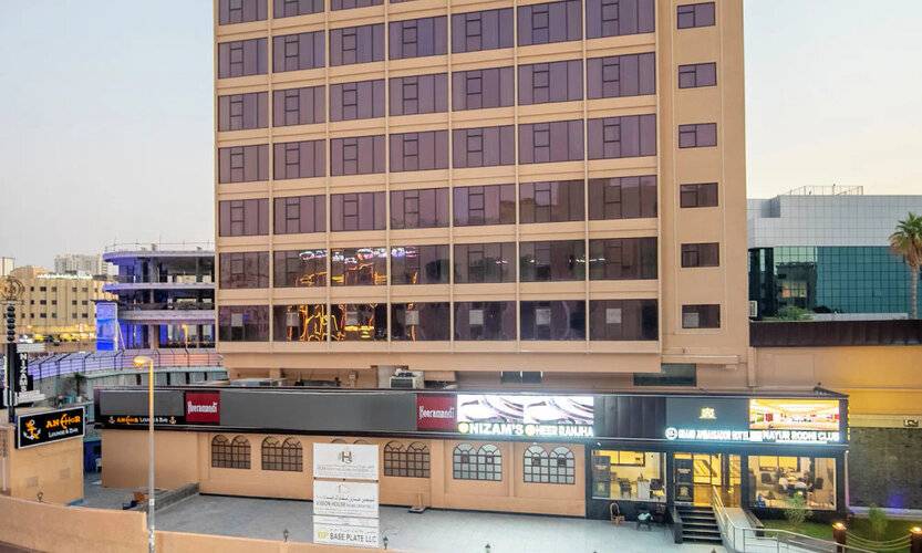 Grand Ambassador Hotel