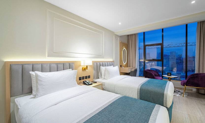 Grand Ambassador Hotel