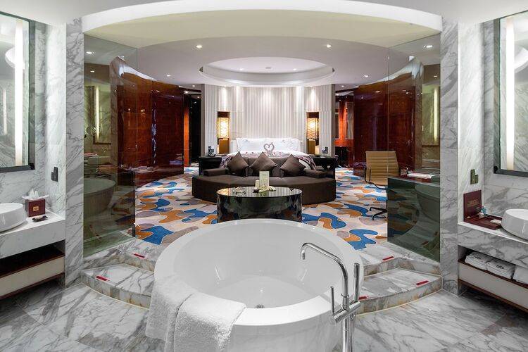 Sanya Visun Royal Yacht Hotel